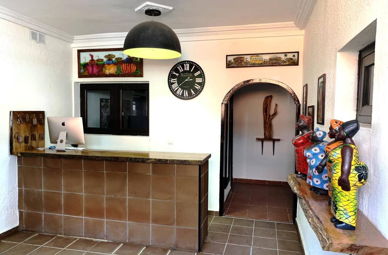 Hotel Blawa Abidjan Kültér fotó