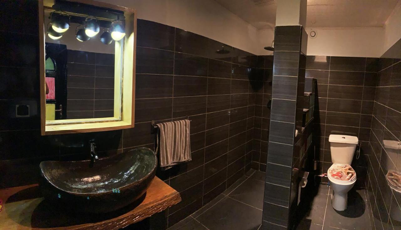 Hotel Blawa Abidjan Kültér fotó