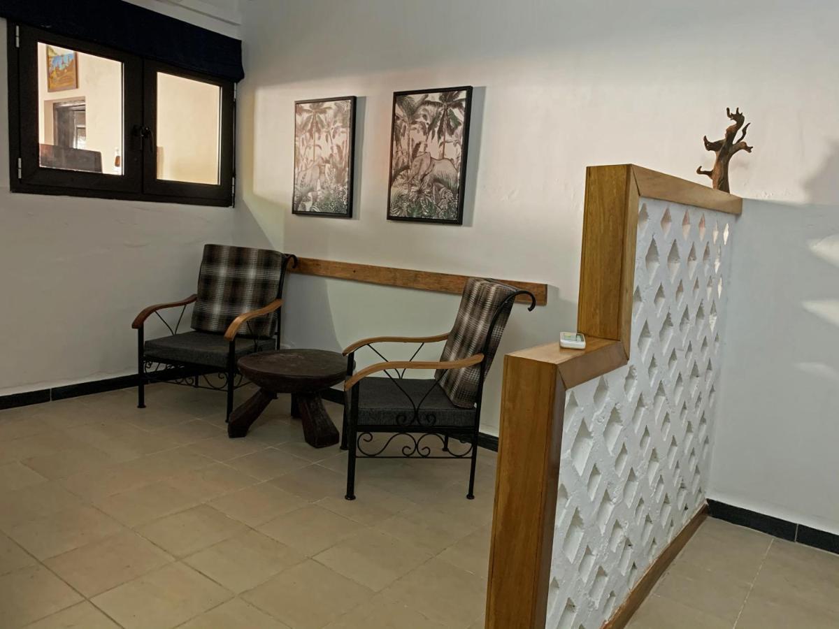 Hotel Blawa Abidjan Kültér fotó