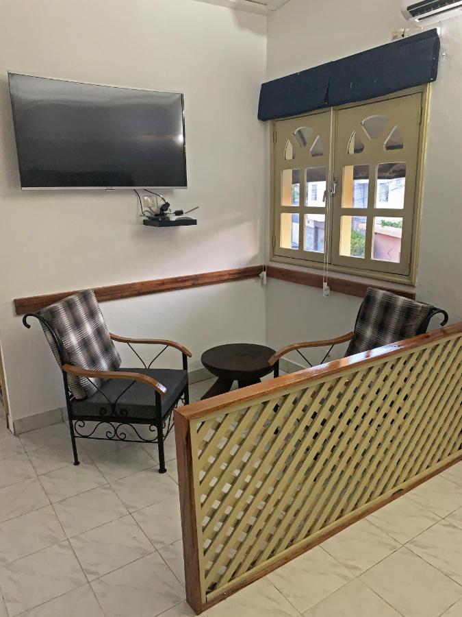 Hotel Blawa Abidjan Kültér fotó